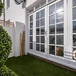 Host & Stay - Olde Place Cottage