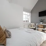 Host & Stay - Olde Place Cottage