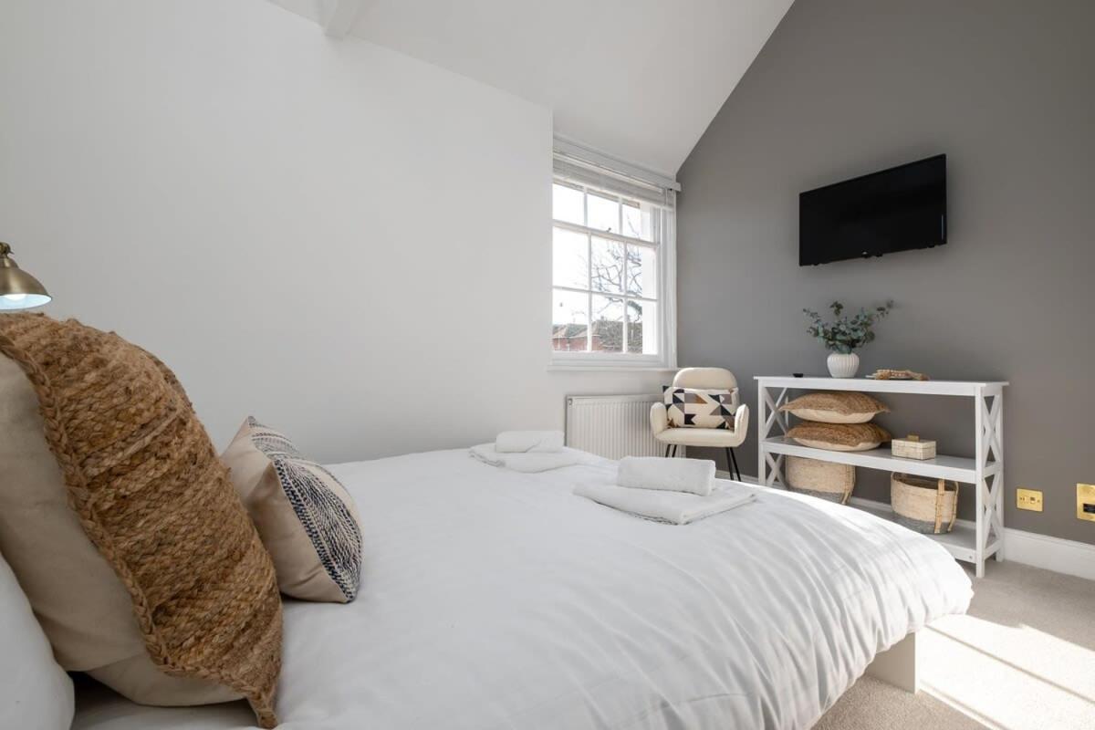 Host & - Olde Place * Brighton